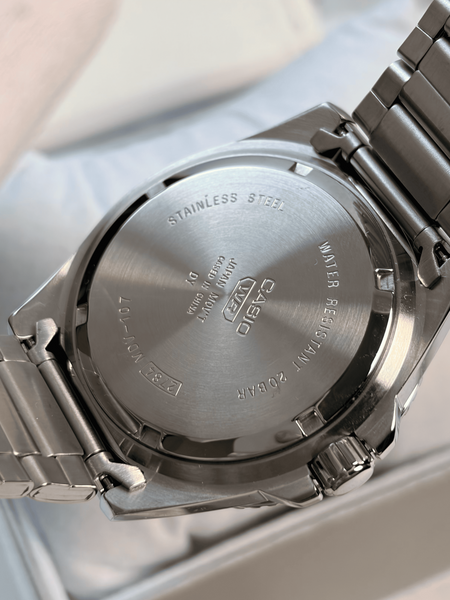 Чоловічий годинник Casio MDV-107D-1A3 MDV-107D-1A3 фото